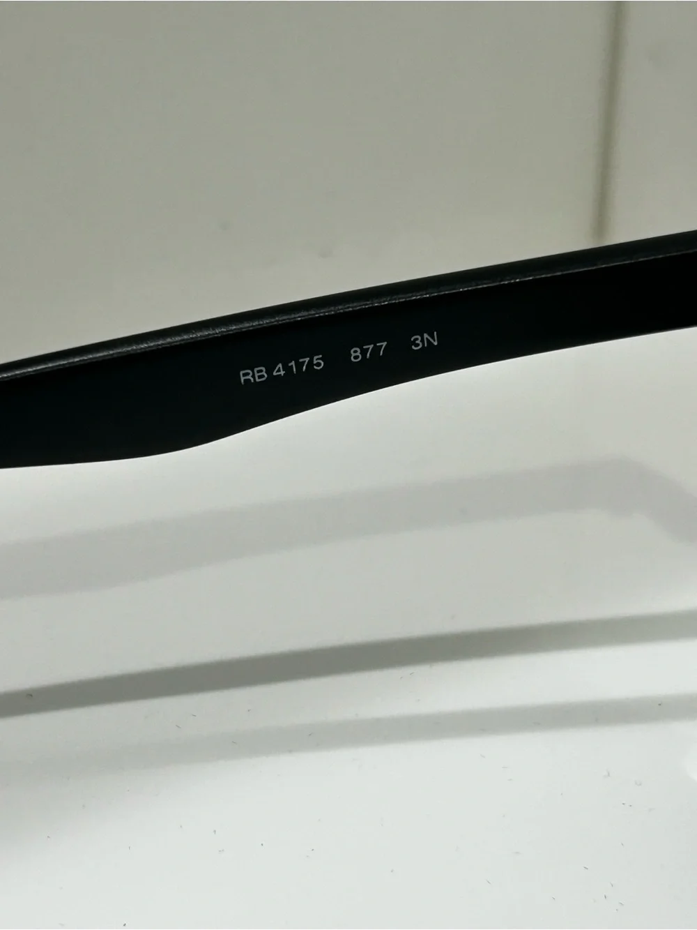 Ray-Ban signature clubmaster